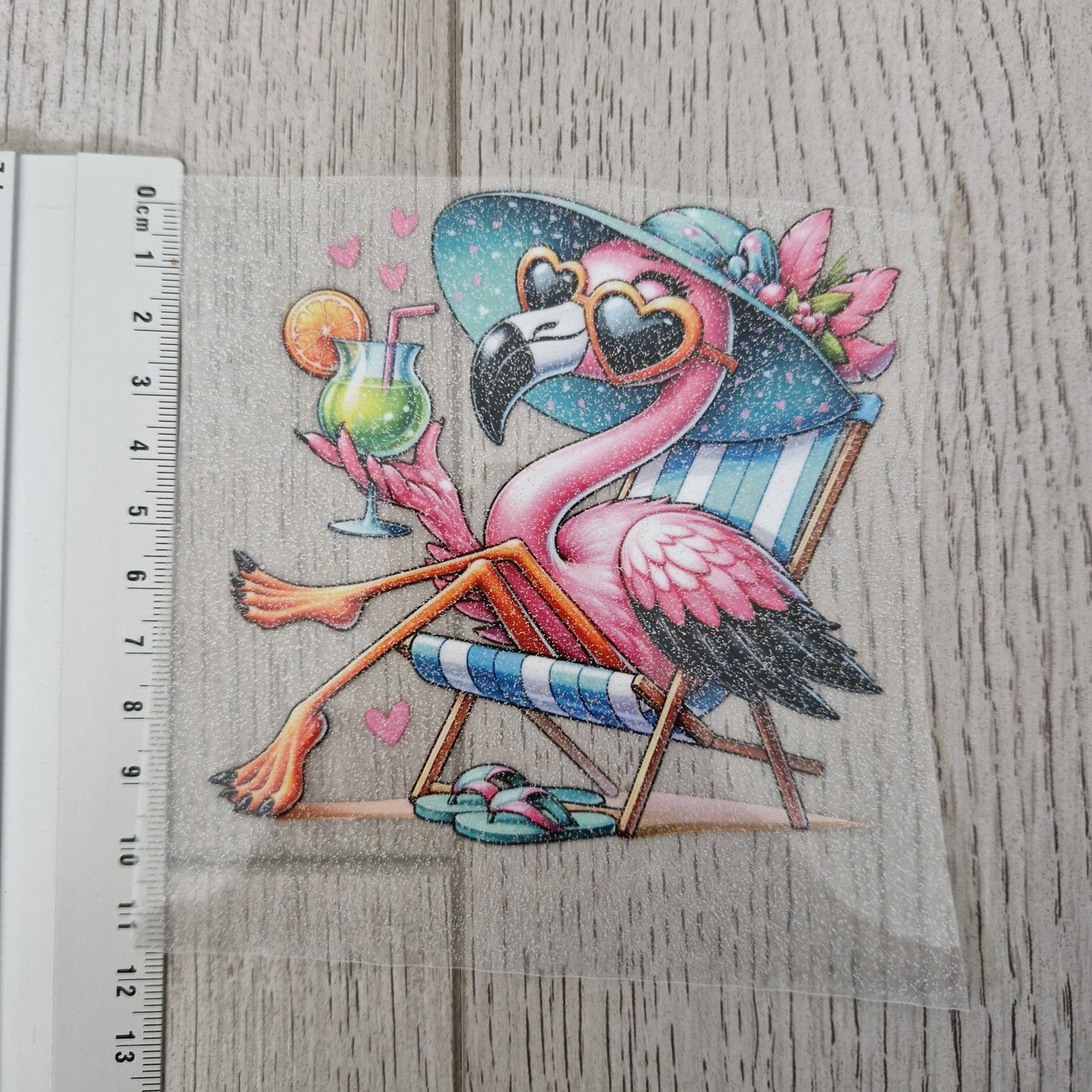 Pelikan im Liegestuhl