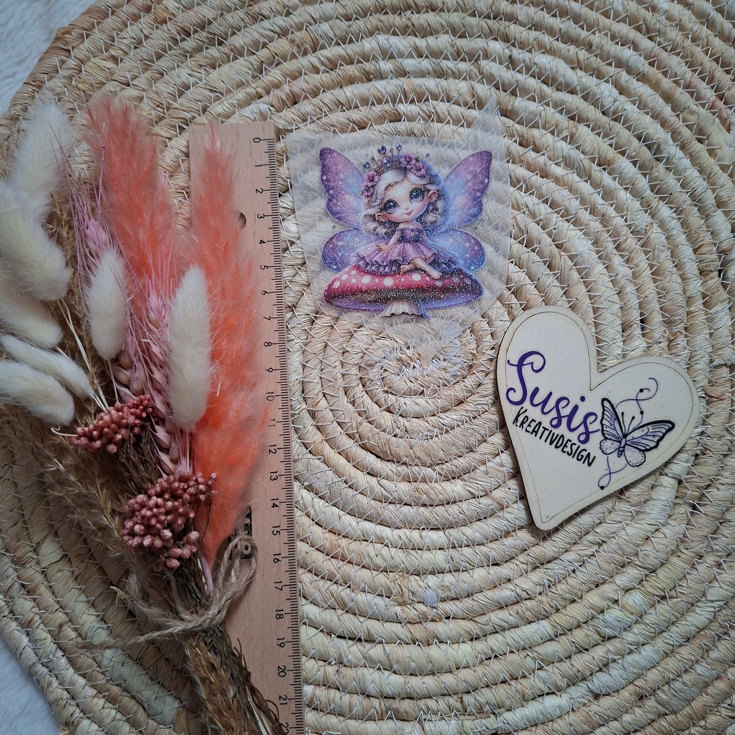 Bügelbild, Glitzer, Fee auf Pilz, lila