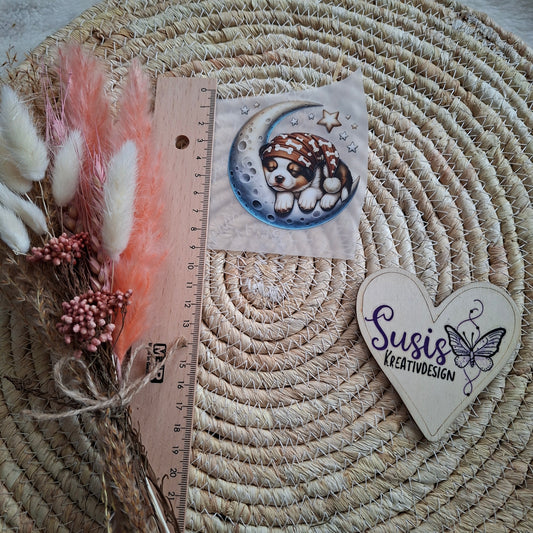 Bügelbild, Hund schlafend auf Wolke