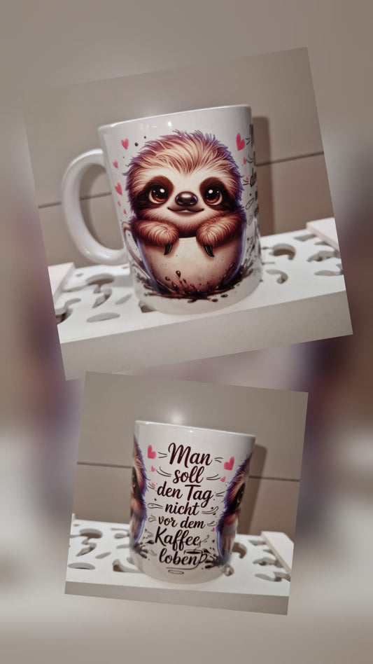 Keramiktasse mit Rub-On Design – Handmade Geschenkidee "Faultier - Kaffee"
